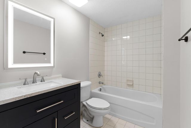 1165 Golden Lakes Boulevard 1212, West Palm Beach, FL 33411