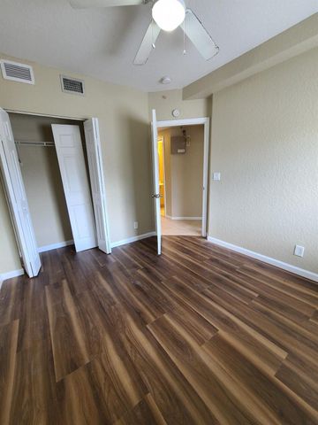 1165 Golden Lakes Boulevard 1212, West Palm Beach, FL 33411