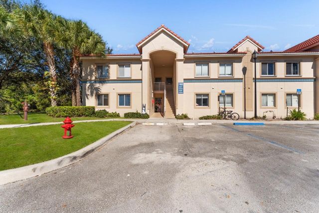 1165 Golden Lakes Boulevard 1212, West Palm Beach, FL 33411