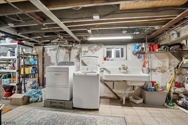 79 Franklin Pl, Totowa Boro, NJ 07512