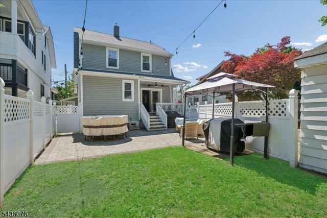 79 Franklin Pl, Totowa Boro, NJ 07512