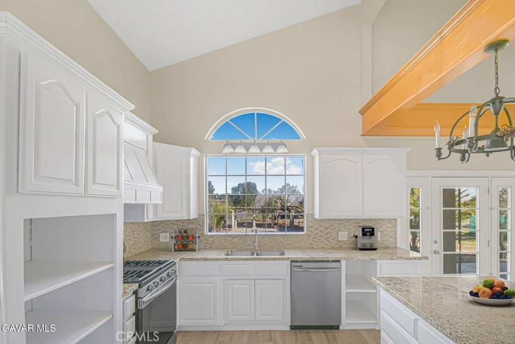 Image 12 of property listing at 4621 W West Avenue K12, Lancaster, CA 93536