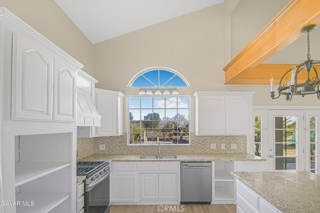 Image 13 of property listing at 4621 W West Avenue K12, Lancaster, CA 93536