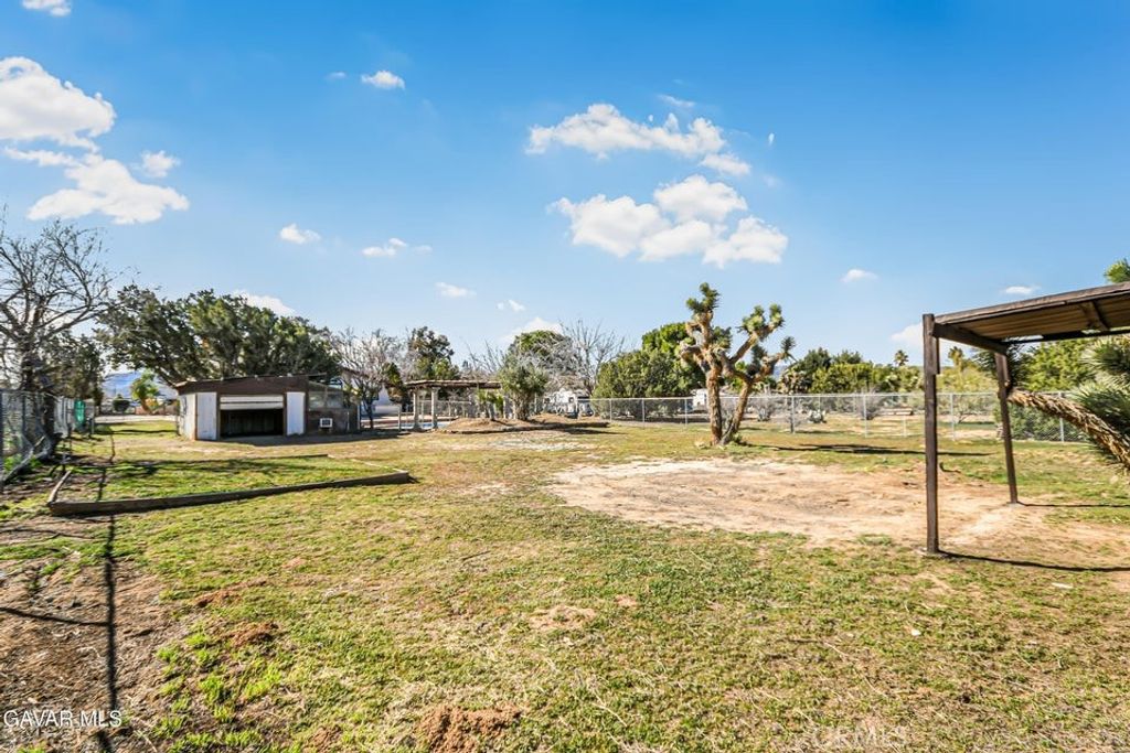 Image 62 of property listing at 4621 W West Avenue K12, Lancaster, CA 93536