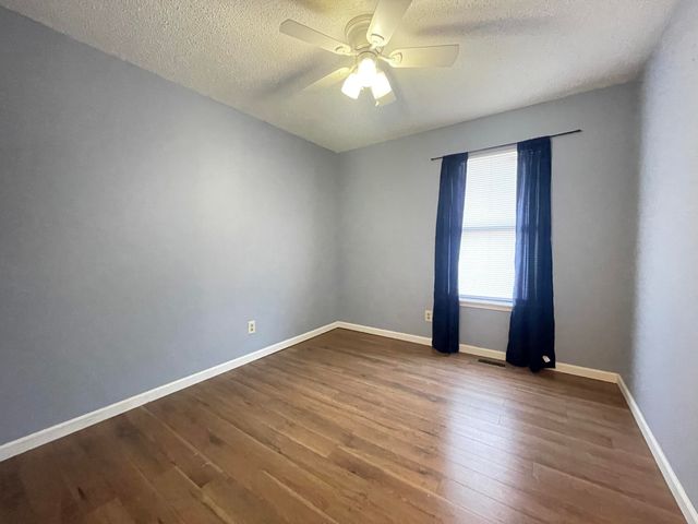 708 Striper Drive, Nixa, MO 65714