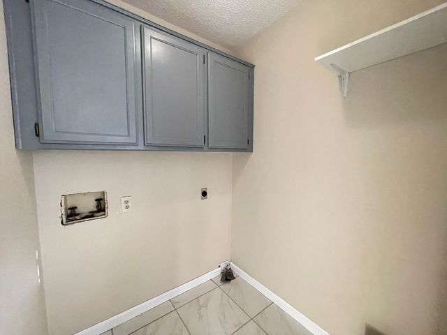 708 Striper Drive, Nixa, MO 65714