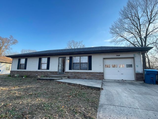 708 Striper Drive, Nixa, MO 65714