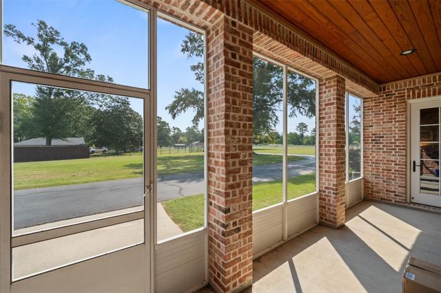 11638 Calfee Road, Conroe, TX 77304