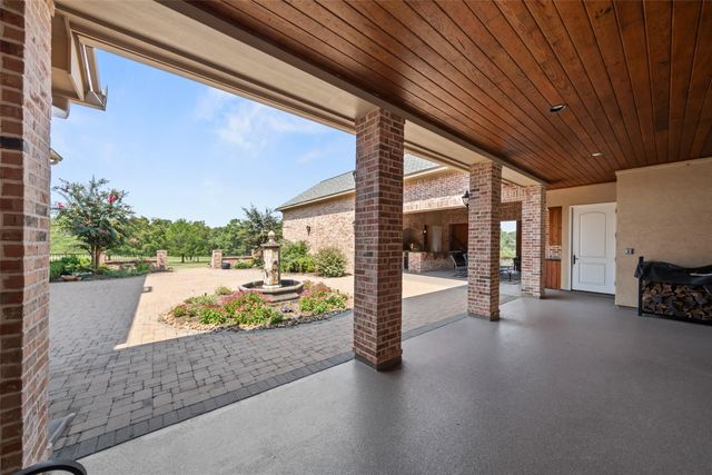 11638 Calfee Road, Conroe, TX 77304