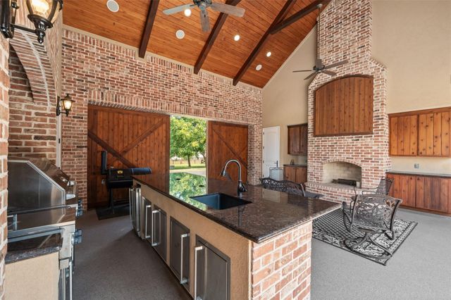 11638 Calfee Road, Conroe, TX 77304