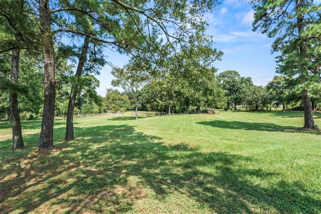 11638 Calfee Road, Conroe, TX 77304