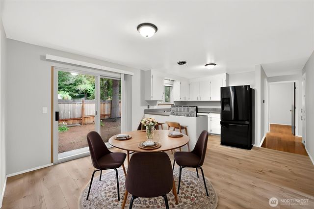 9401 Columbine Circle W, University Place, WA 98467