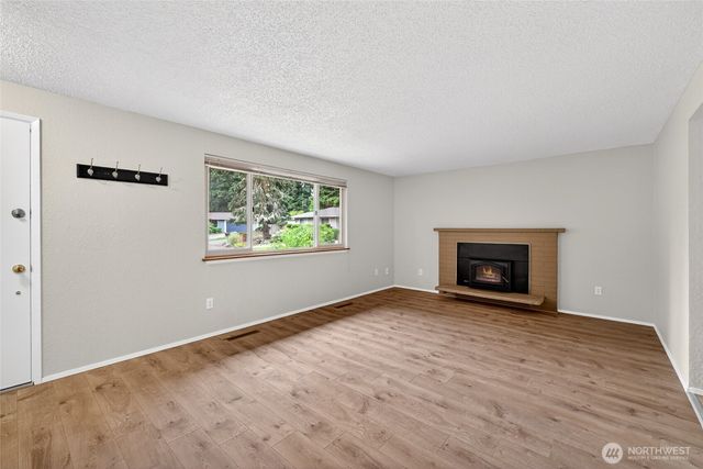 9401 Columbine Circle W, University Place, WA 98467