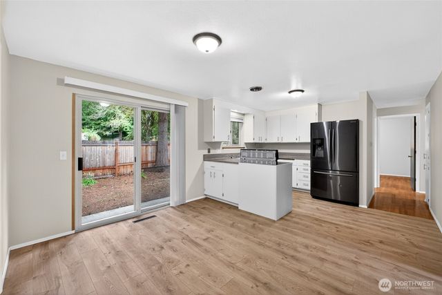 9401 Columbine Circle W, University Place, WA 98467