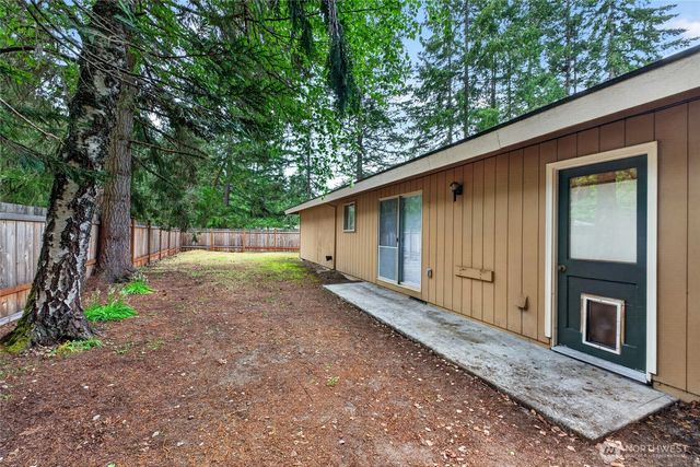 9401 Columbine Circle W, University Place, WA 98467