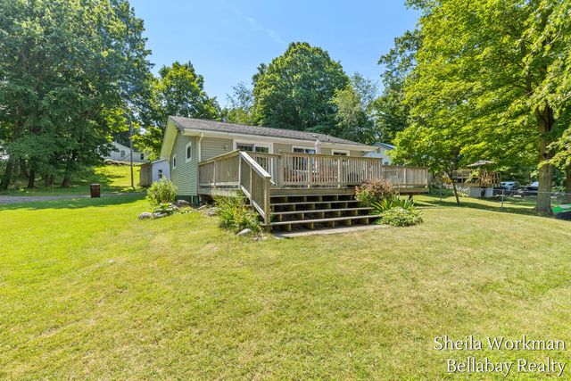 305 Clear Lake Drive, Dowling, MI 49050