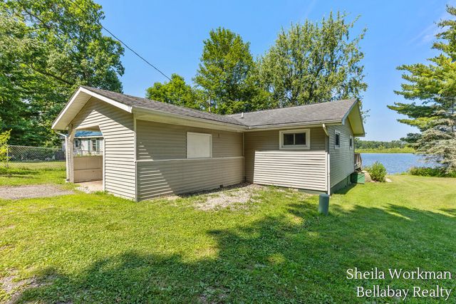 305 Clear Lake Drive, Dowling, MI 49050
