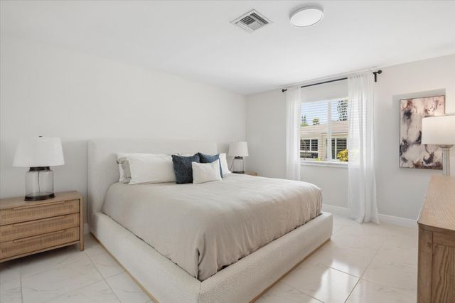 13725 Flora Place C, Delray Beach, FL 33484