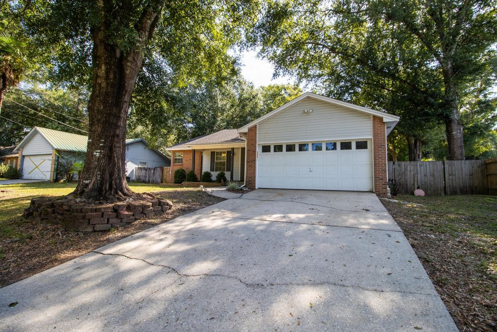 3014 Windsor Circle, Crestview, FL 32539