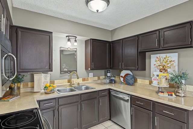 4217 Leyden Avenue, Des Moines, IA 50317