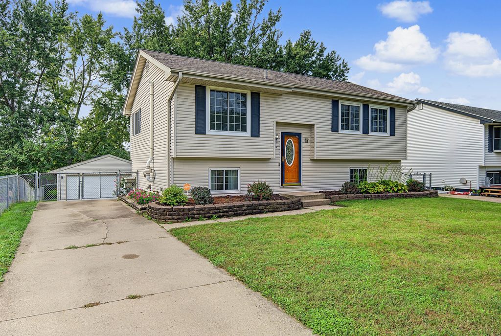 4217 Leyden Avenue, Des Moines, IA 50317