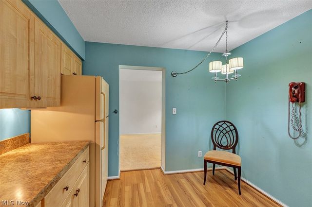 4179 Columbia Road 217, North Olmsted, OH 44070