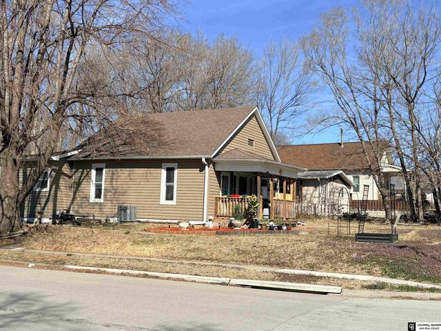 2401 N Chester Street, Lincoln, NE 68521