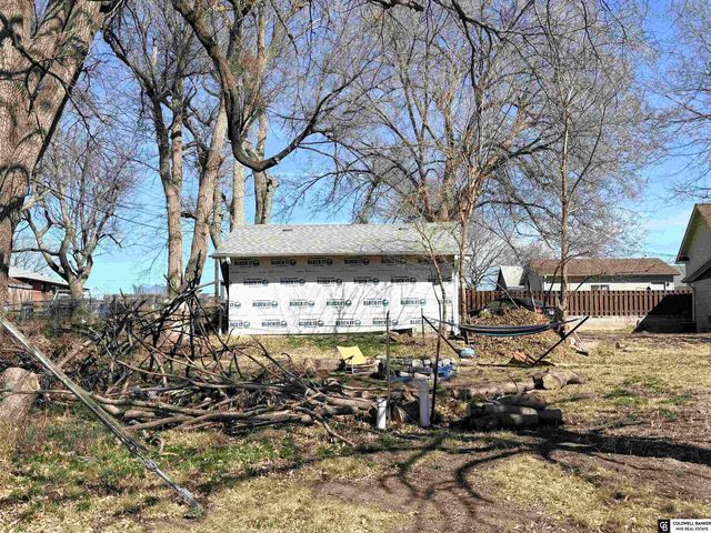 2401 N Chester Street, Lincoln, NE 68521