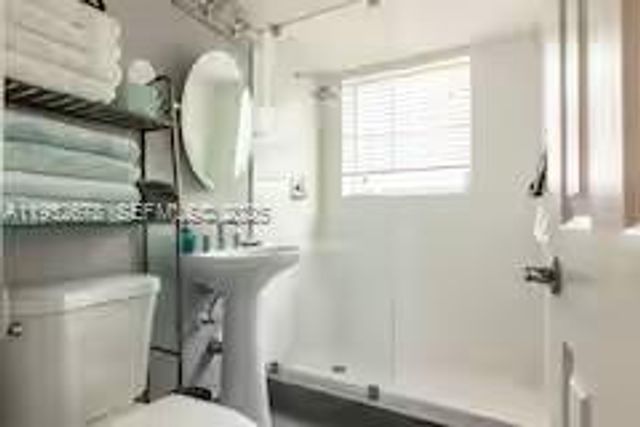 508 Antioch Ave 2, Fort Lauderdale, FL 33304