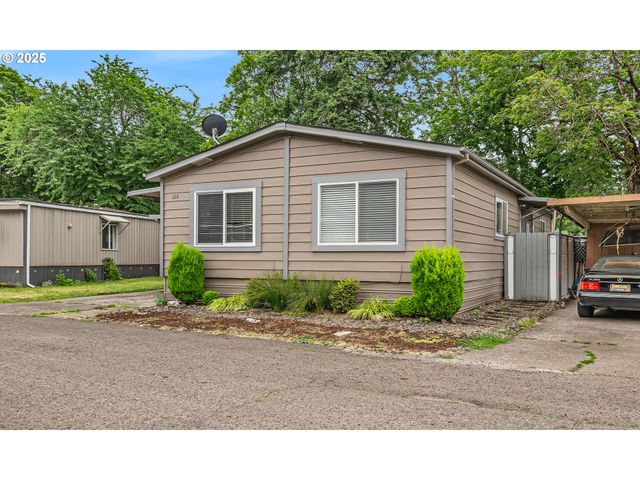 15758 Se HIGHWAY 224 120, Damascus, OR 97089