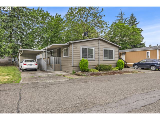 15758 Se HIGHWAY 224 120, Damascus, OR 97089