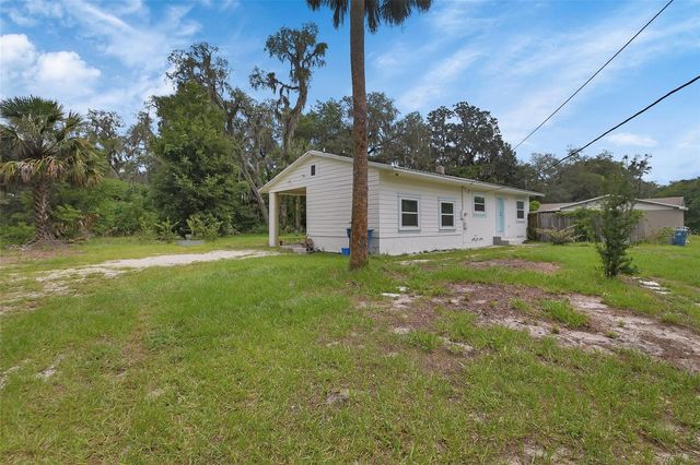 1429 E HOWRY AVENUE, Deland, FL 32724