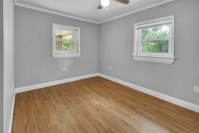 1429 E HOWRY AVENUE, Deland, FL 32724