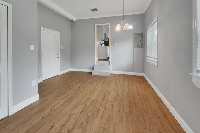 1429 E HOWRY AVENUE, Deland, FL 32724