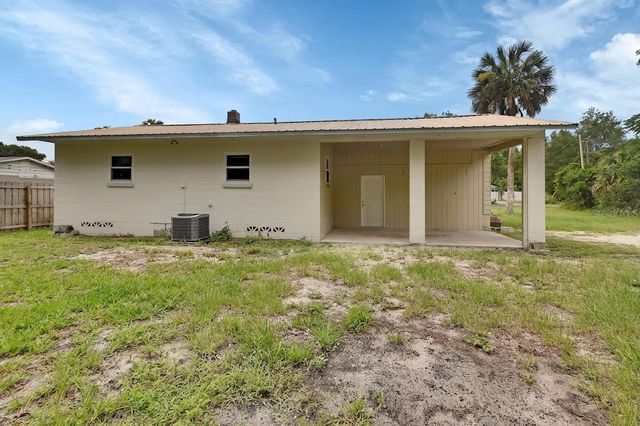 1429 E HOWRY AVENUE, Deland, FL 32724