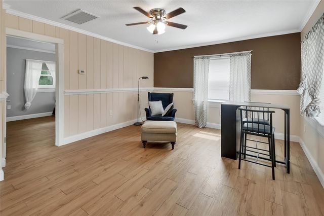 1429 E HOWRY AVENUE, Deland, FL 32724