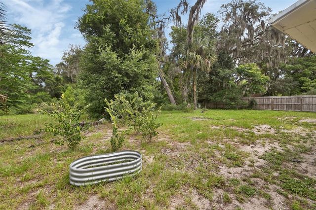 1429 E HOWRY AVENUE, Deland, FL 32724