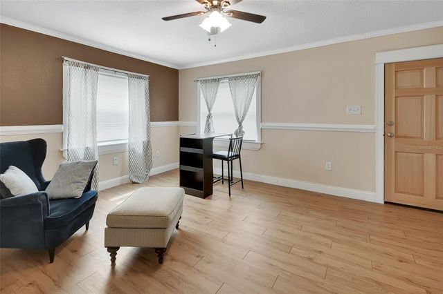 1429 E HOWRY AVENUE, Deland, FL 32724