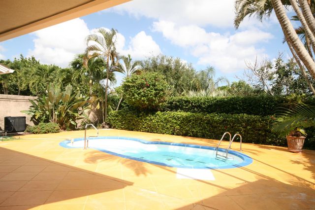 141 Seashore Drive, Jupiter, FL 33477