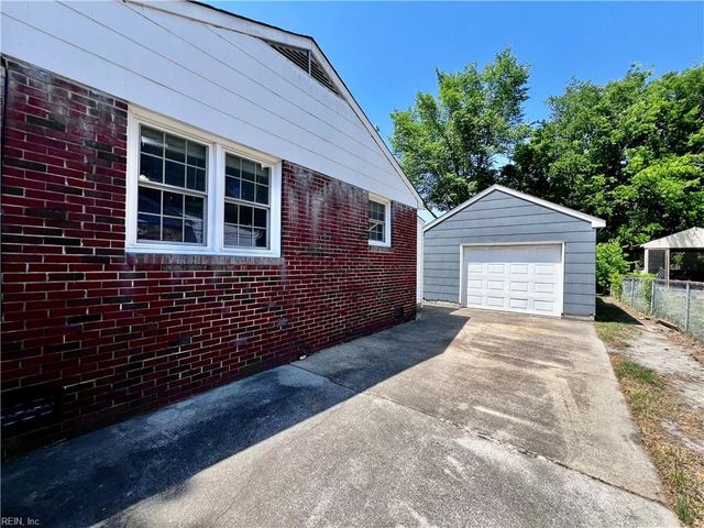 1114 Woodland Terrace DR, Chesapeake, VA 23323