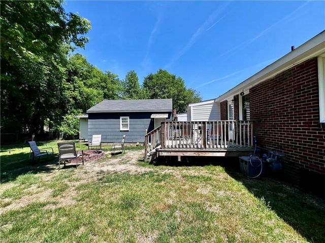 1114 Woodland Terrace DR, Chesapeake, VA 23323