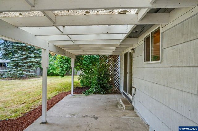 1695 NW Arthur Cir, Corvallis, OR 97330