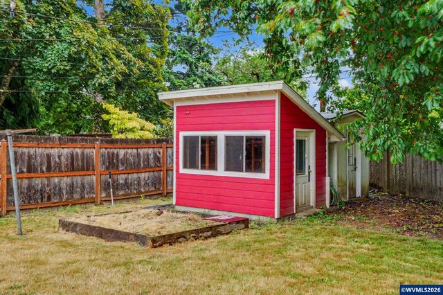 1695 NW Arthur Cir, Corvallis, OR 97330