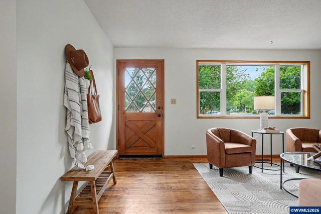 1695 NW Arthur Cir, Corvallis, OR 97330