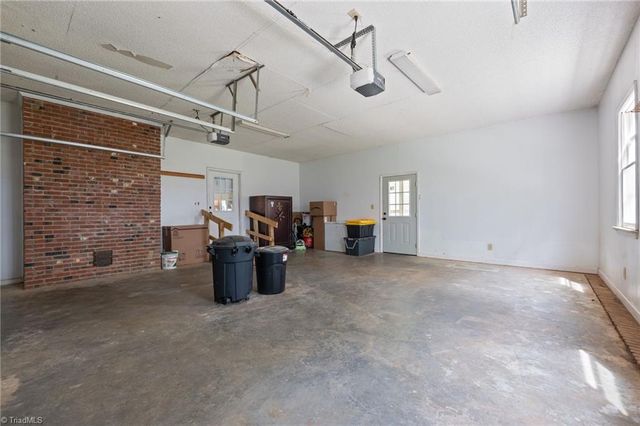 233 Rock Spring Drive, Reidsville, NC 27320