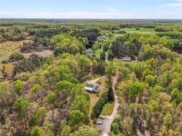 233 Rock Spring Drive, Reidsville, NC 27320