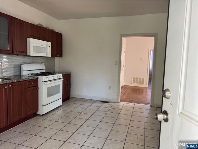 45 Ogden Street, Newark, NJ 07104