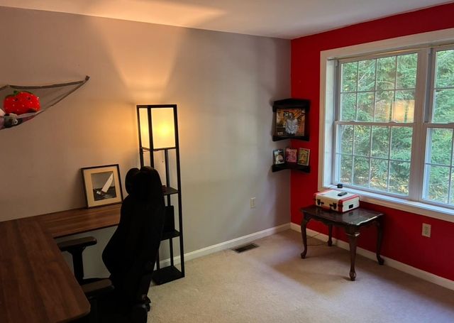 17 Meetinghouse Road, Keene, NH 03431
