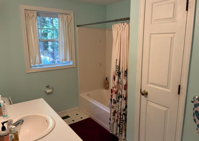 17 Meetinghouse Road, Keene, NH 03431