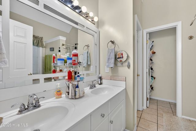 4305 Scotland Lane, Wilmington, NC 28409